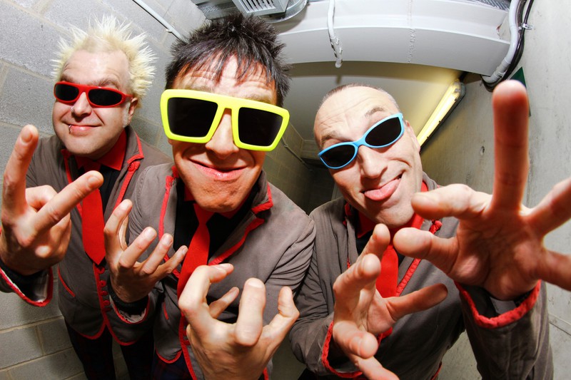 Группа игрушки. Toy Dolls группа. Солист группы Toy Dolls. Музыкальная группа игрушка. Группа игрушки Северодвинск.